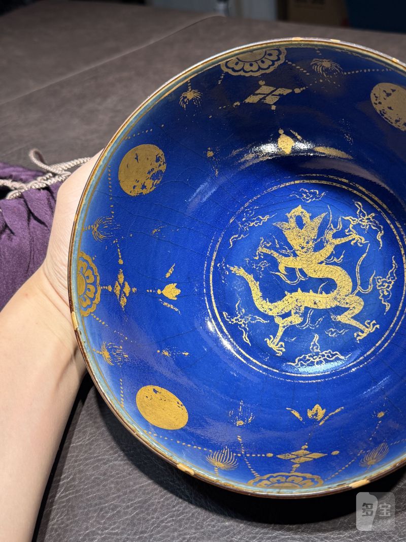 明嘉靖 蓝釉描金龙纹碗 - 图14